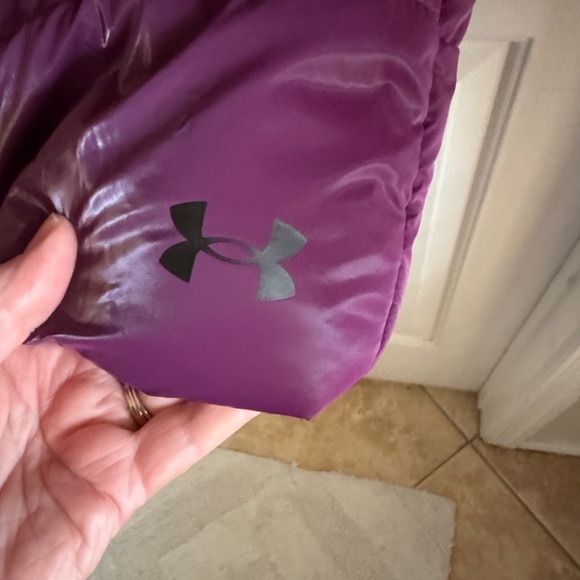 NWT Under Armour Kids' Vibrant Purple (fully lined) Hooded Puffer Jacket YXL - Picture 5 of 7